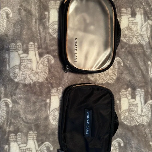 Nomad Lane Black Bento Bag V. 4 Travel Bag + Toiletry & Electronics Bags - Picture 13 of 14